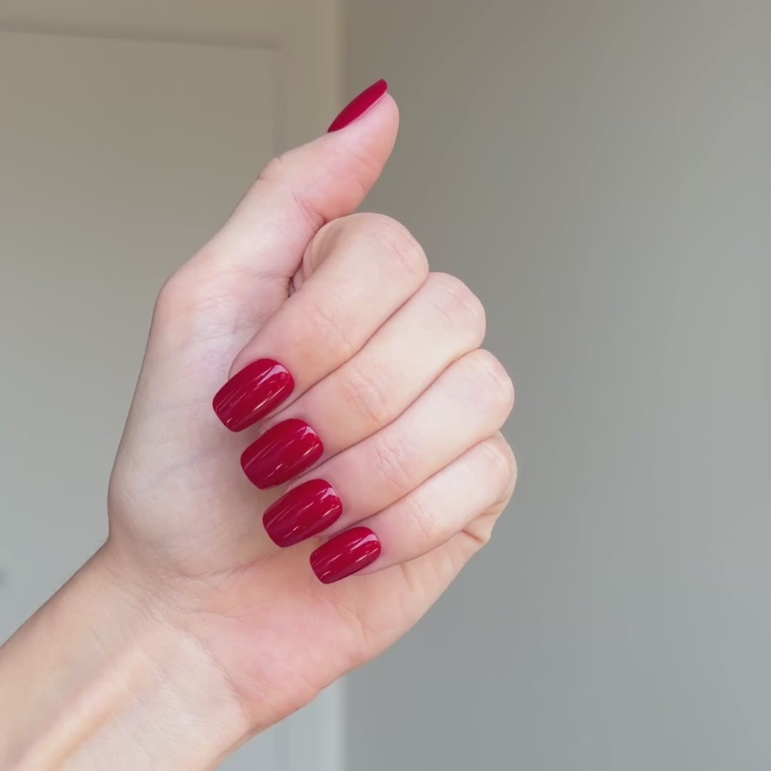Scarlet Press On Nails