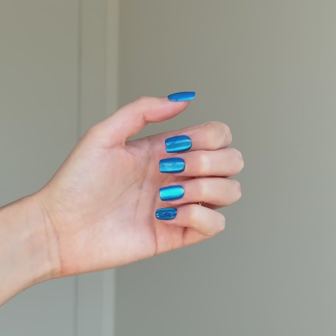 Video di applicazione delle press on nails Pacific Cat's Eyes forma quadrata