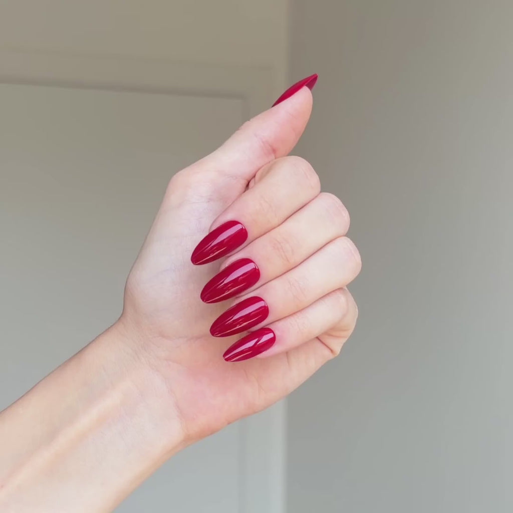 Scarlet Press On Nails