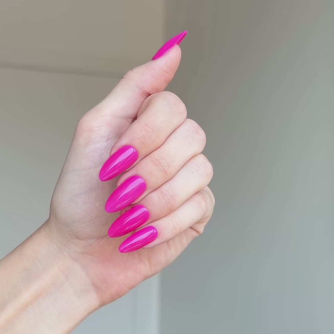 Diva Press On Nails